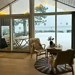 Σπίτι διακοπών Beachfront Near Dalby Bay Mesinge