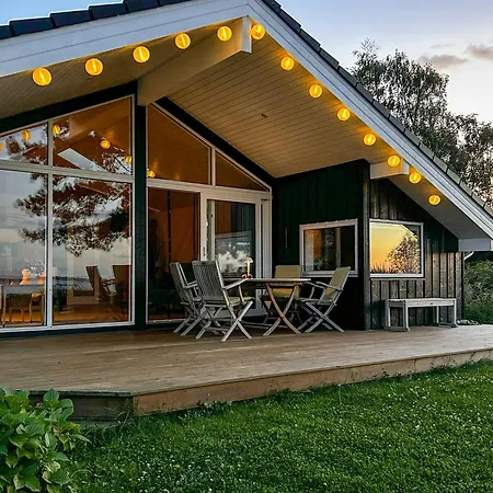 Beachfront Near Dalby Bay Holiday home Mesinge