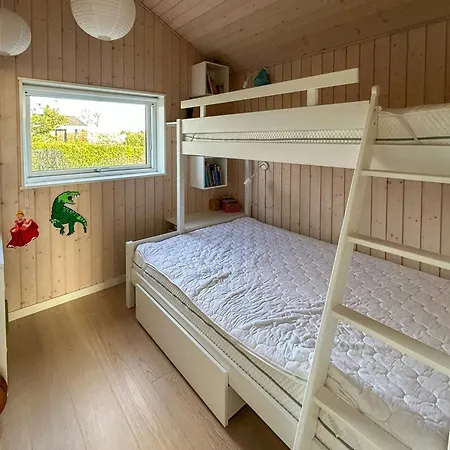 Beachfront Near Dalby Bay Holiday home Mesinge