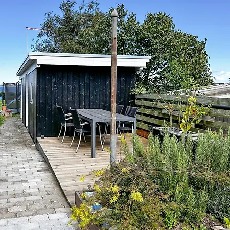 Beachfront Near Dalby Bay * Mesinge