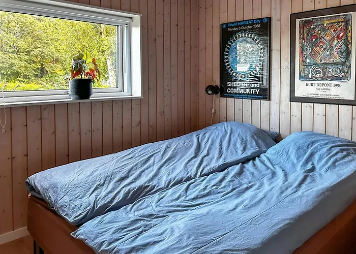 Beachfront Near Dalby Bay * Mesinge